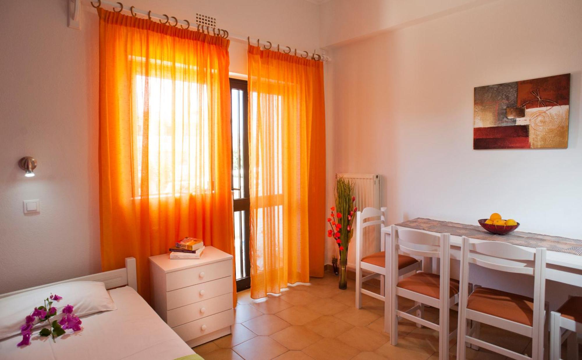 Nikolas Suites Kato Daratso Oda fotoğraf