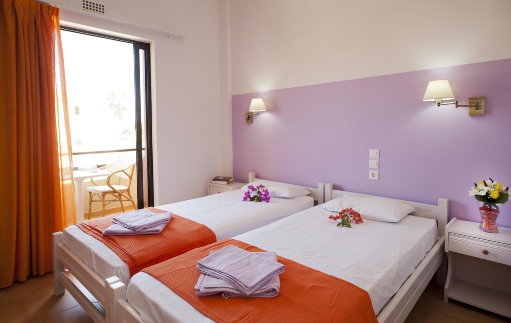 Nikolas Suites Kato Daratso Oda fotoğraf